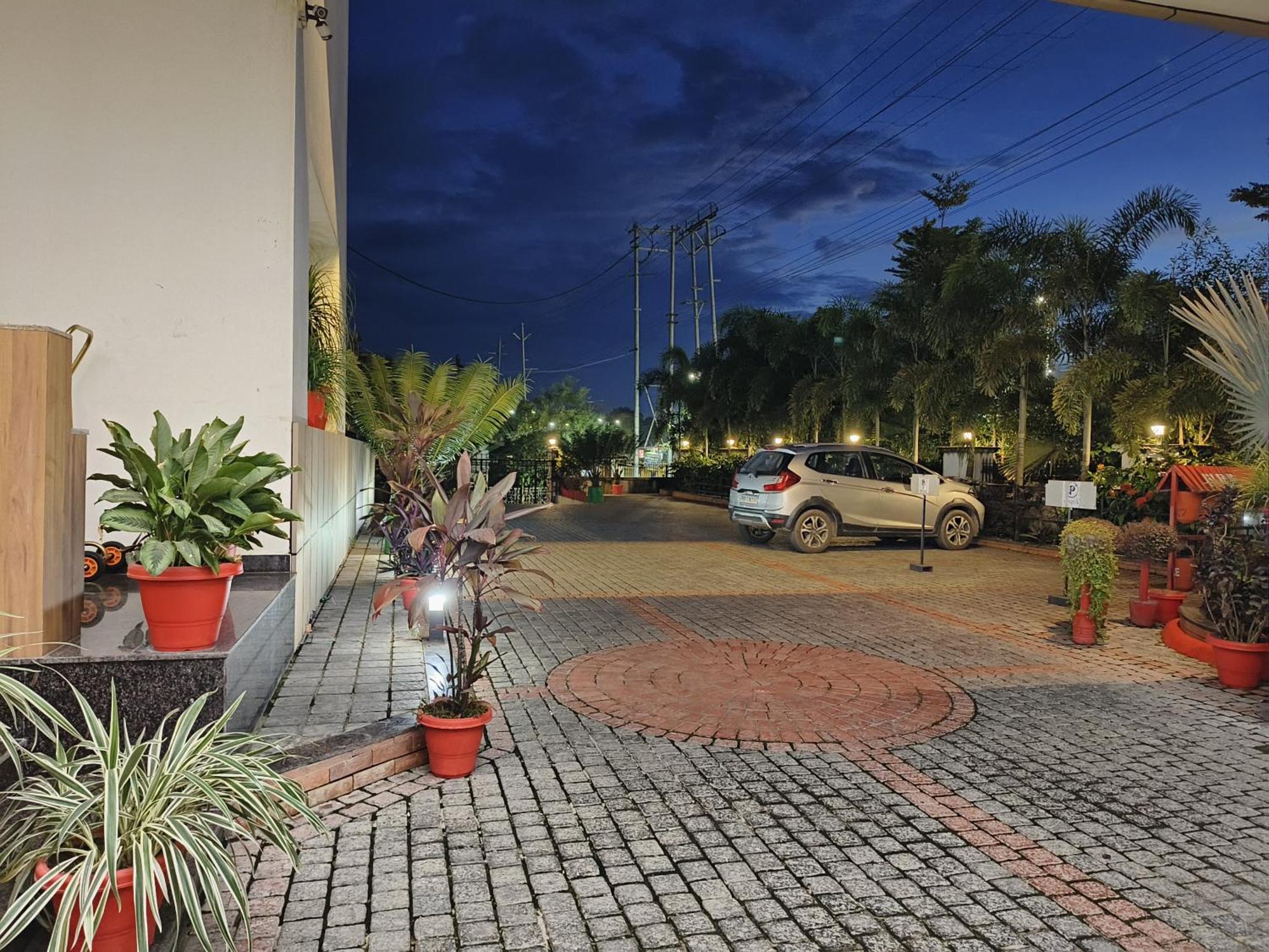 Jaanki Farms & Resorts Jorhat Bagian luar foto
