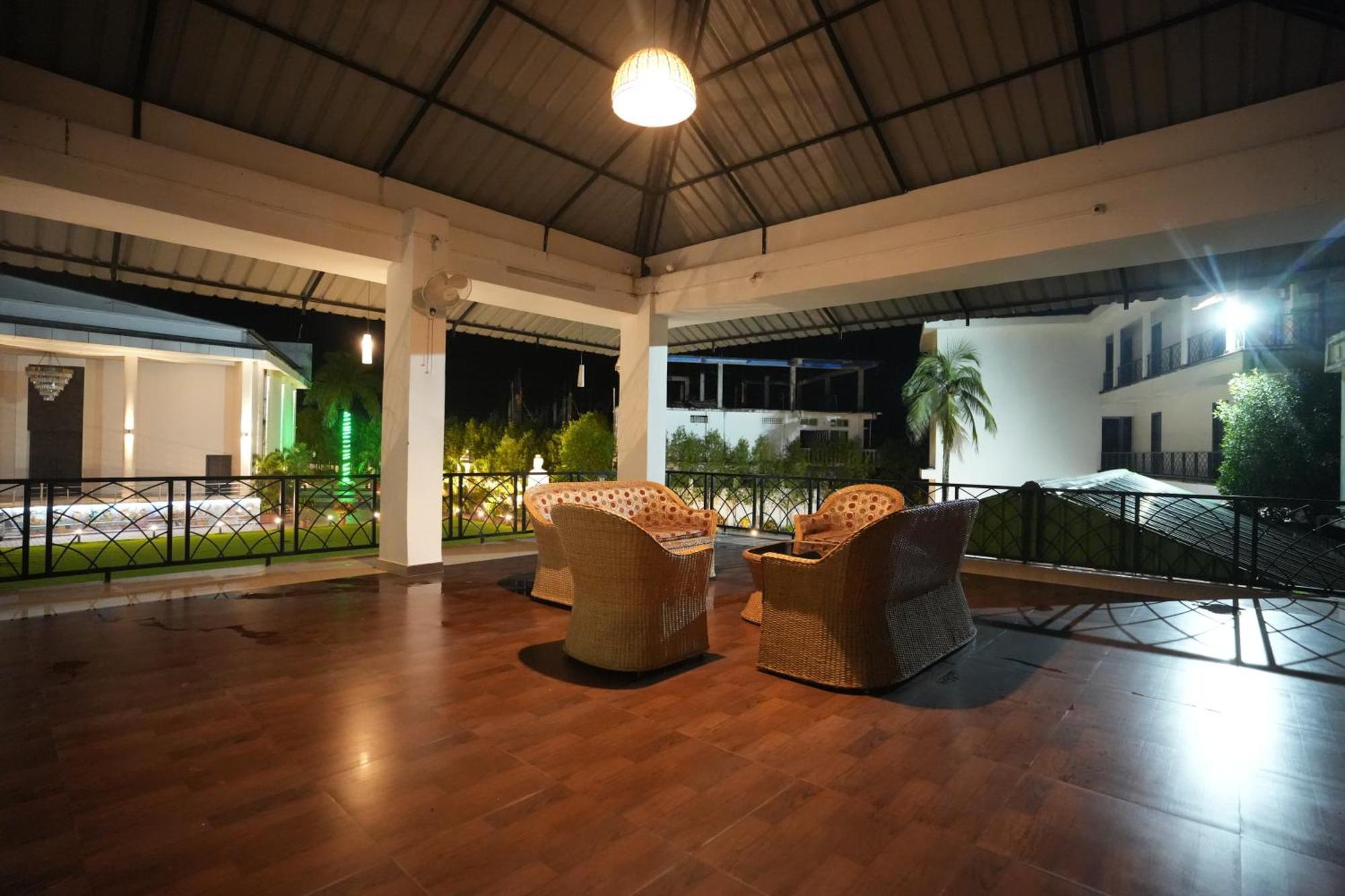 Jaanki Farms & Resorts Jorhat Bagian luar foto