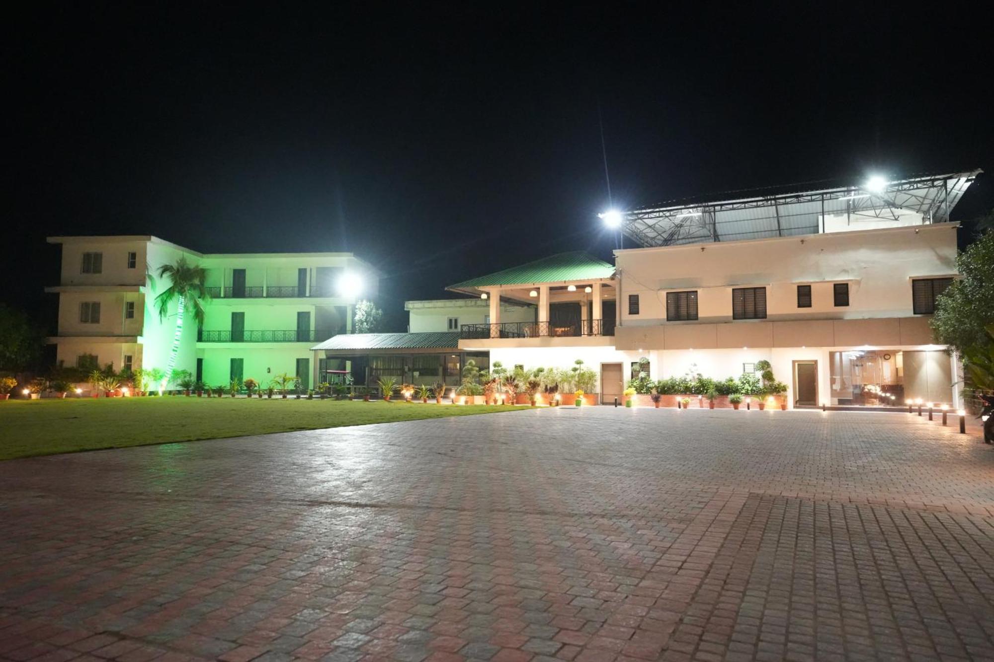 Jaanki Farms & Resorts Jorhat Bagian luar foto
